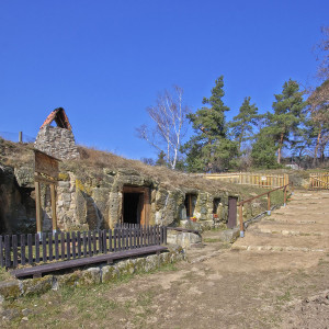 Höhlenwohnungen Langenstein