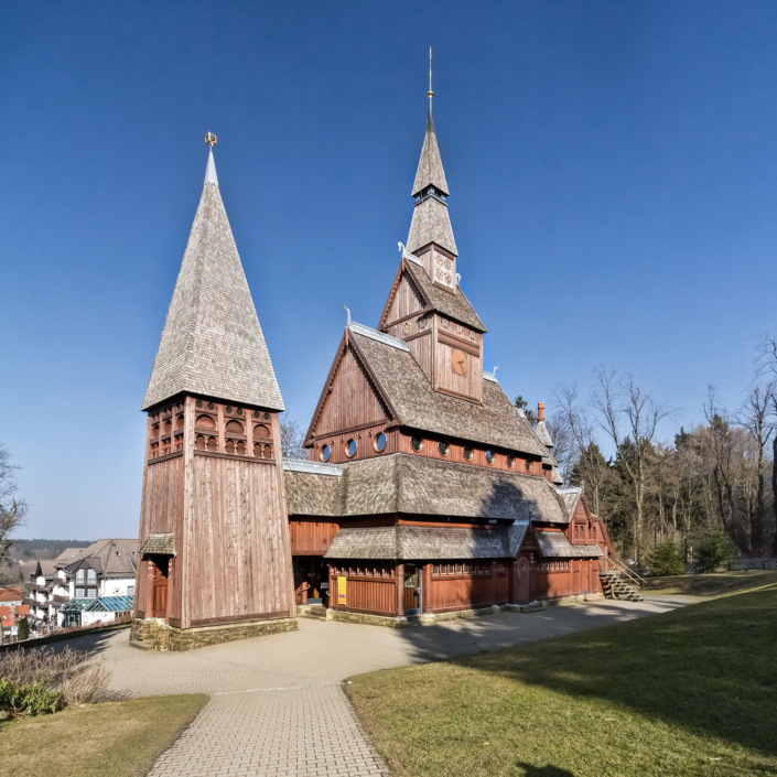 Stabkirche Hahnenklee Südansicht Stabkirche Hahnenklee | Architekturfotografie Sándor Kotyrba