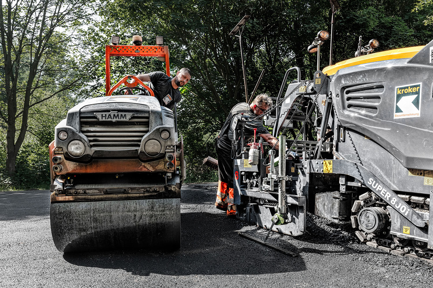 asphaltkolonne-strassenbau-braunschweig-424A8733