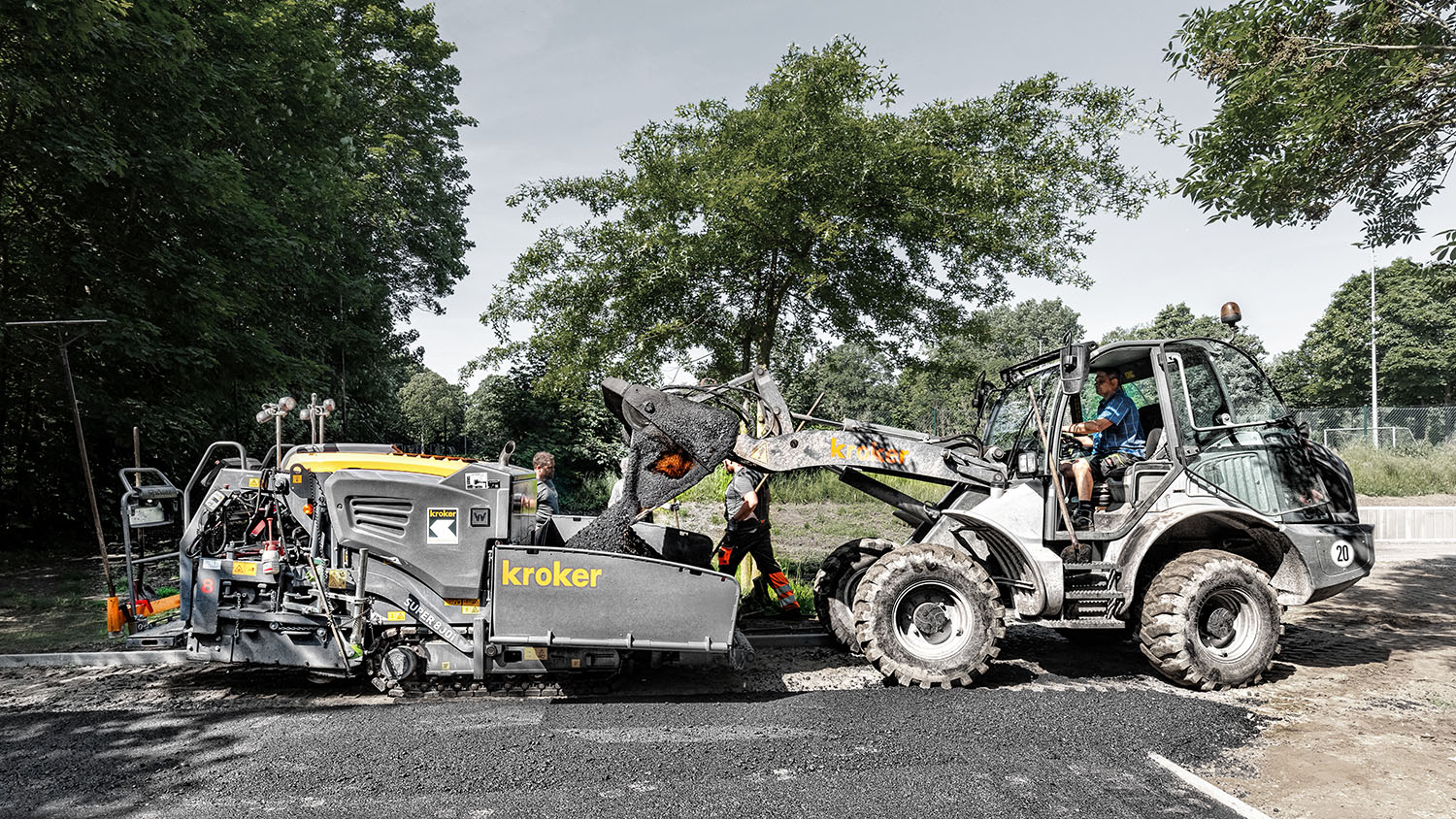 asphaltkolonne-strassenbau-braunschweig-424A8784