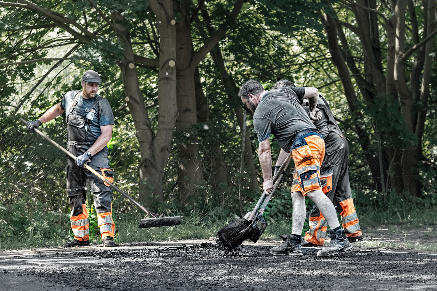 asphaltkolonne-strassenbau-braunschweig-424A8856